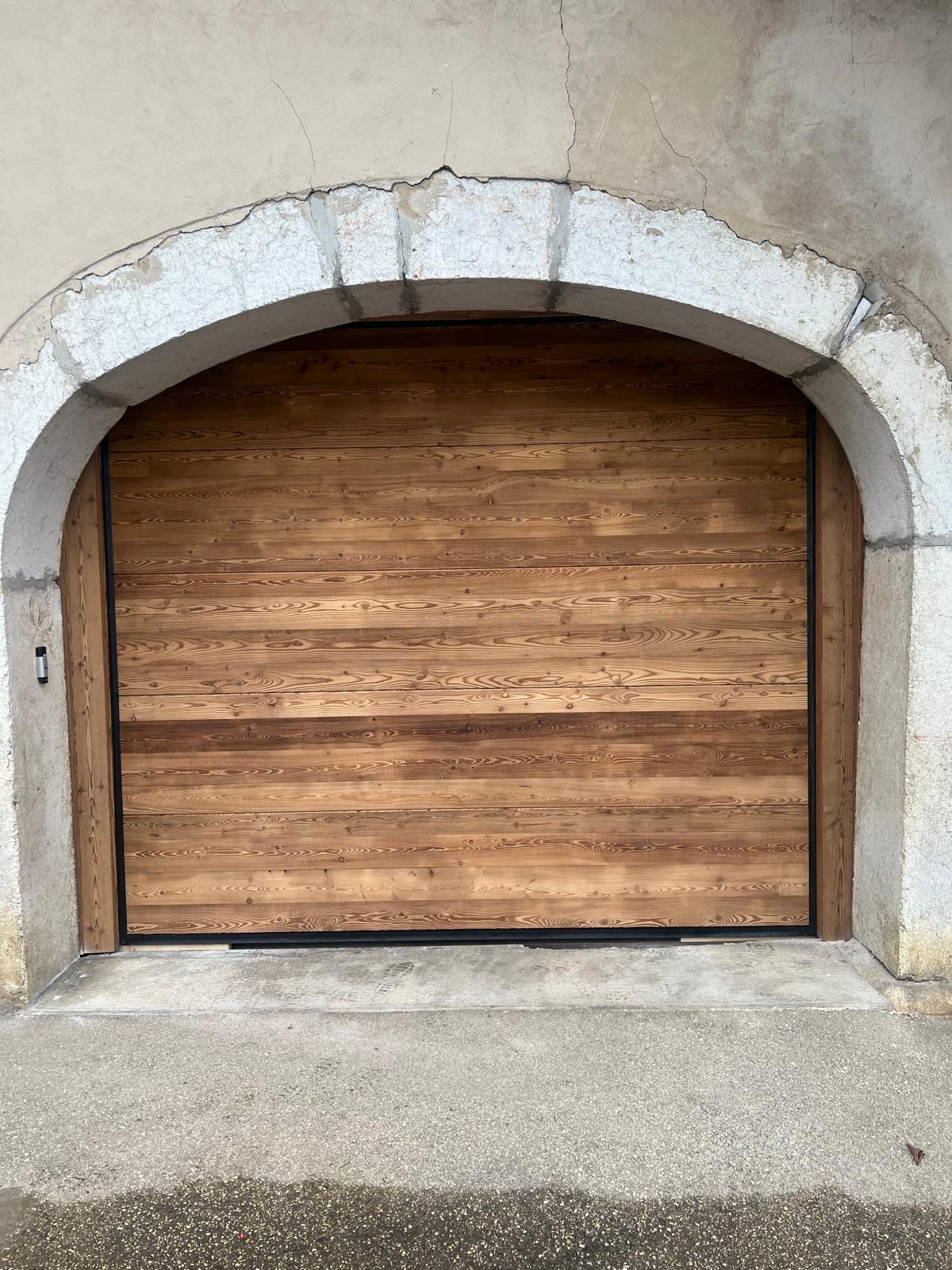 Porte de garage imitation bois